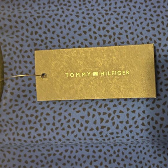 🆕 Tommy Hilfiger Sleeveless Blouse - Picture 4 of 4